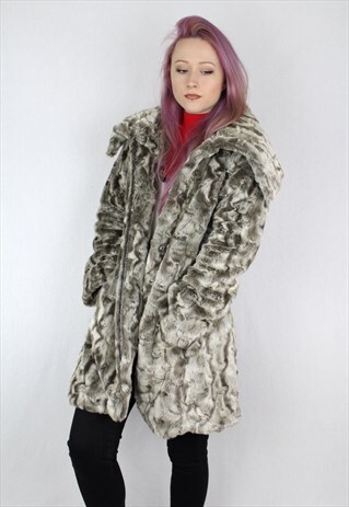 GORGEOUS LONG FAUX FUR COAT IN A BROWN AND CREAM COLOUR