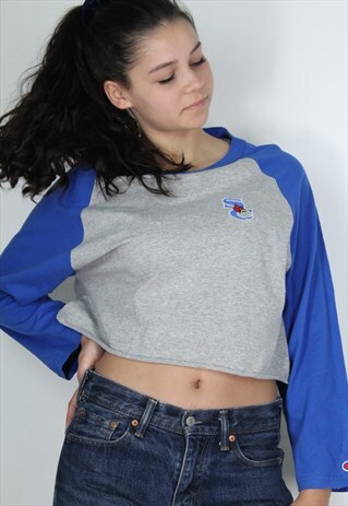 GREY CHAMPION VINTAGE 90S CROP TOP SIZE L WITH BLUE SLEEVES