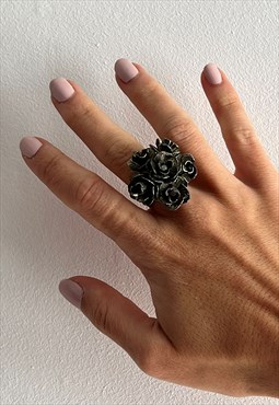 Vintage 90s Roses Chunky Ring