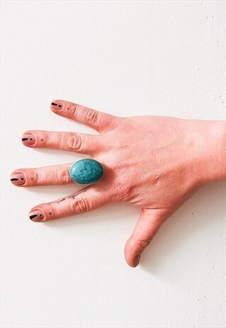 BEAUTIFUL VINTAGE ETHNIC TURQUOISE SEMI PRECIOUS STONE RING