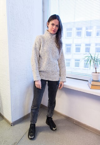 VINTAGE 80'S BEIGE RIBBED HIGH COLLAR JUMPER