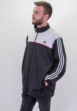 VINTAGE ADIDAS JACKET IN BLACK XL