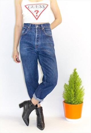 VINTAGE 90'S LEVI'S DARK BLUE BOYFRIEND FIT JEANS
