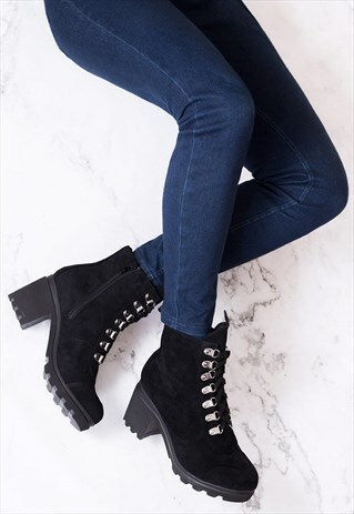 BLOCK HEEL ANKLE BOOTS IN BLACK SUEDE STYLE - RANGER FOUR