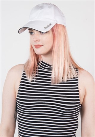 VINTAGE WHITE REEBOK CAP