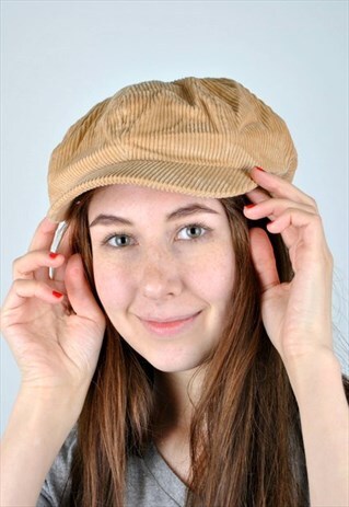 VELVET BEIGE BERET