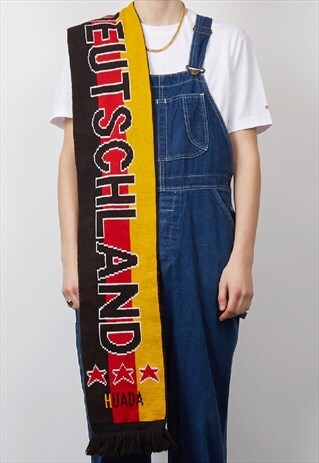 VINTAGE DEUTSCHLAND FOOTBALL SCARF