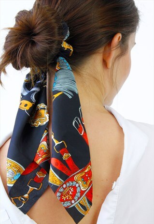 NAVY & GOLD CHAIN PRINT SCRUNCHIE HAIR BAND TIE