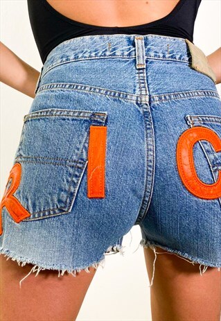 VINTAGE 2000S ICONIC DENIM SHORTS