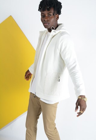 VINTAGE HOODED FLEECE IN CREAM.