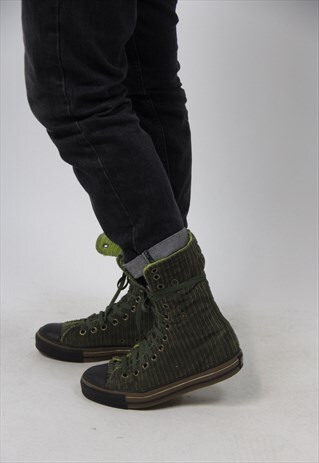 VINTAGE CONVERSE CORD TRAINERS