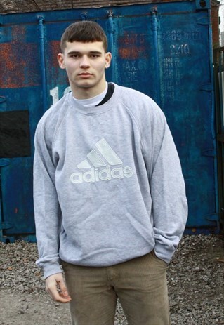 VINTAGE GREY ADIDAS SWEATSHIRT
