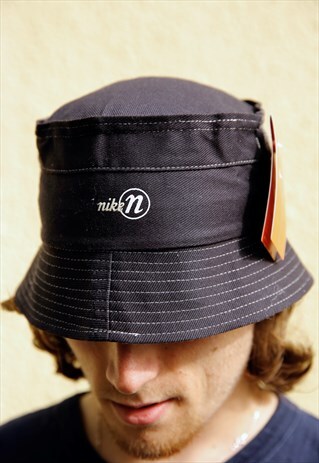 VINTAGE 00S Y2K DEADSTOCK NIKE CONTRAST STITCH BUCKET HAT