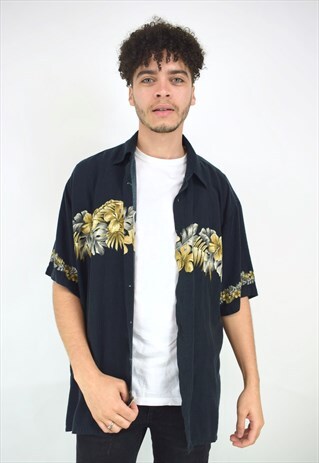 VINTAGE 90'S BLACK HAWAIIAN SHIRT