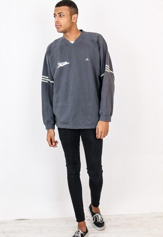 VINTAGE ADIDAS SWEATSHIRT