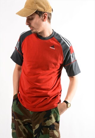 ADIDAS TEE SHIRT.