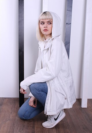 VINTAGE 90S SHELL JACKET/WINDBREAKER. UNISEX SPORTSWEAR.
