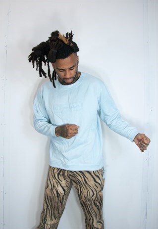 VINTAGE EMBROIDED CHAMPION SWEATSHIRT
