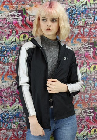 VINTAGE NIKE SHELL JACKET / WINDBREAKER. BRANDED SPORTSWEAR.