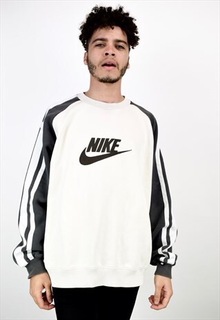 VINTAGE 90'S NIKE SWEATSHIRT