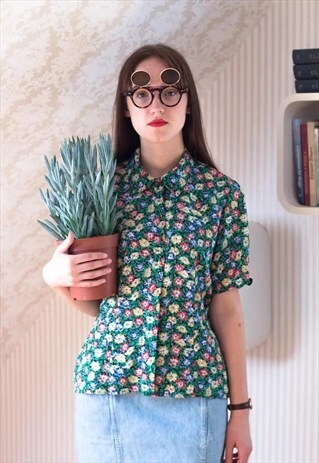 BRIGHT COLORFUL FLORAL SHORT SLEEVE VINTAGE SHIRT