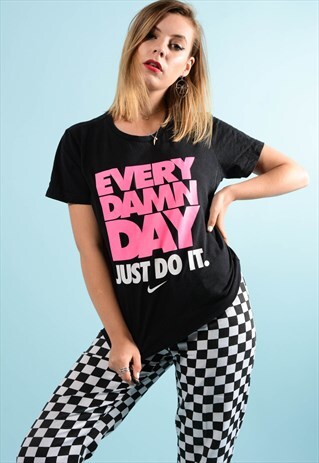 RETRO NIKE SLOGAN T-SHIRT