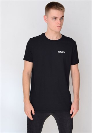 BLACK XOXO T-SHIRT