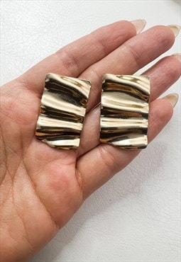 Gold Wave Ridged Stud Earrings