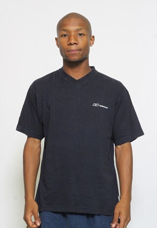 VINTAGE REEBOK T-SHIRT