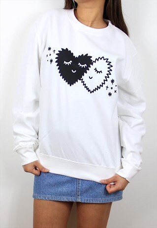 FUZZY HEARTS JUMPER IN WHITE