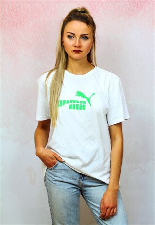 1990S VINTAGE WHITE AND GREEN OVERSIZED T-SHIRT