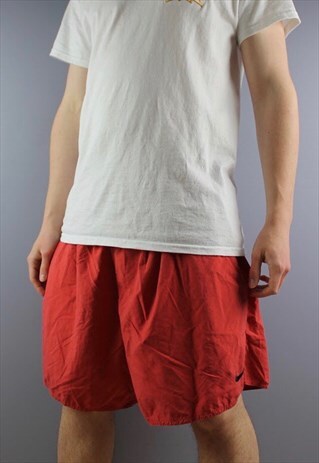 VINTAGE NIKE SHORTS IN RED WITH POCKETS, EMBROIDERED LOGO, P