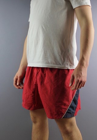 VINTAGE FILA SHORTS IN RED WITH POCKETS, PRINTED LOGO AND DR