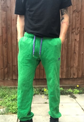 green nike jogging pants