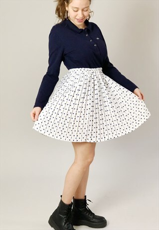 90'S VINTAGE HIGH WAISTED SKIRT IN WHITE WITH NAVY BLUE POLK