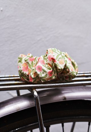 CELIA SCRUNCHIE