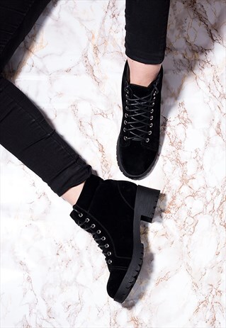 BLUEFIN LACE UP CLEATED SOLE BLOCK HEEL WALKING ANKLE BOOTS