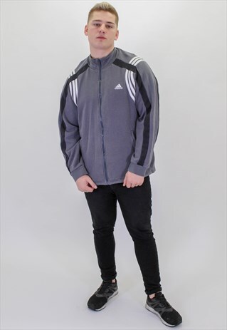 VINTAGE ADIDAS SWEATSHIRT