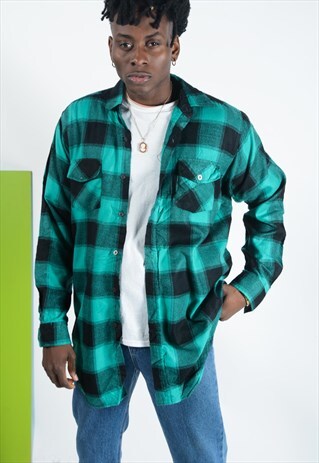 VINTAGE CHECKED SHIRT IN GREEN.