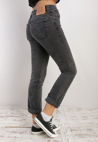 VINTAGE MID RISE LEVI'S 505 JEANS JG15