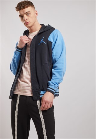 VINTAGE AIR JORDAN BUTTON UP HOODIE