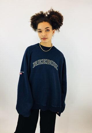 VINTAGE REEBOK OVERSIZED EMBROIDERED SWEATSHIRT