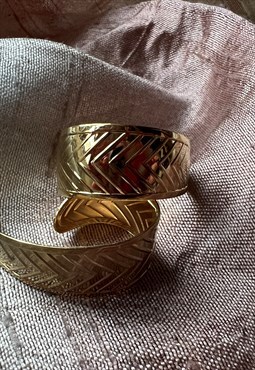 Vintage 80s Hoop Earrings Gold 