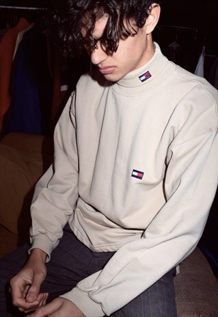 RARE VINTAGE BEIGE TOMMY HILFIGER ROLL NECK SWEATSHIRT