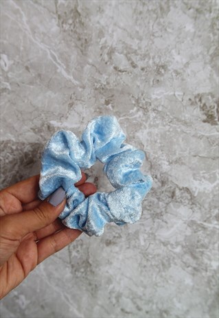 BABY BLUE CRUSHED VELVET HAIR BAND SCRUNCHIE