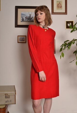 VINTAGE 80S LONG SLEEVE SHIFT DRESS IN RED WITH SHOULDER PAD