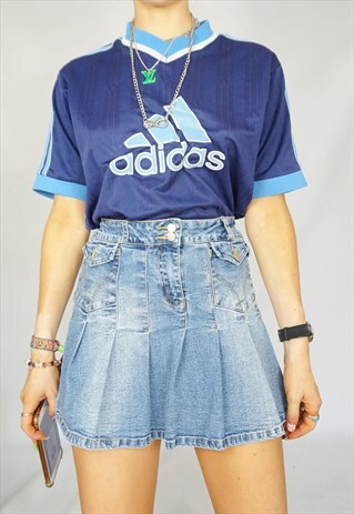 00S / Y2K ADIDAS TSHIRT / SPORTS TOP 90S