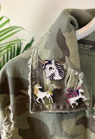 RAINBOW UNICORN ENAMEL PIN BADGE GIFT SET