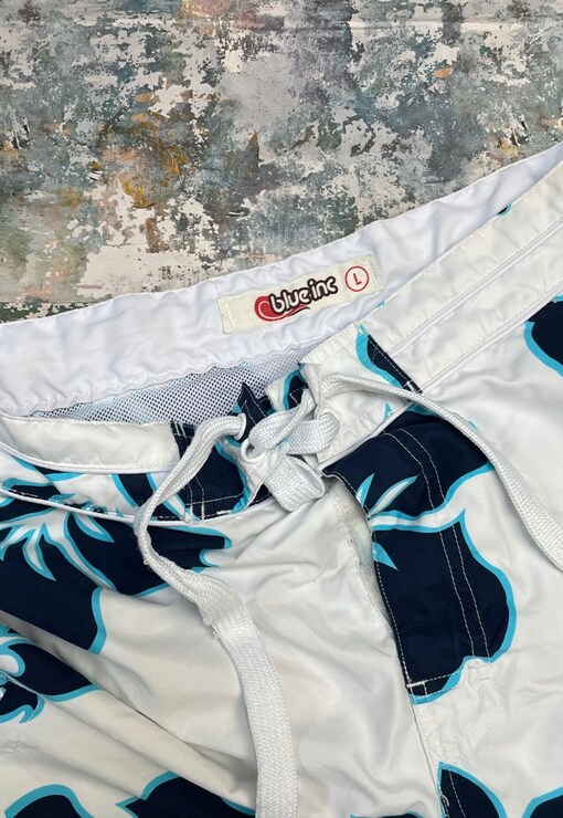 garment image