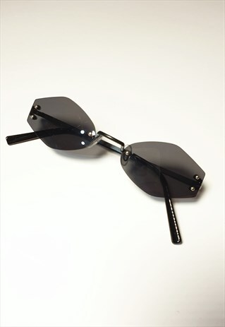 SLIM RIMLESS SUNGLASSES IN BLACK